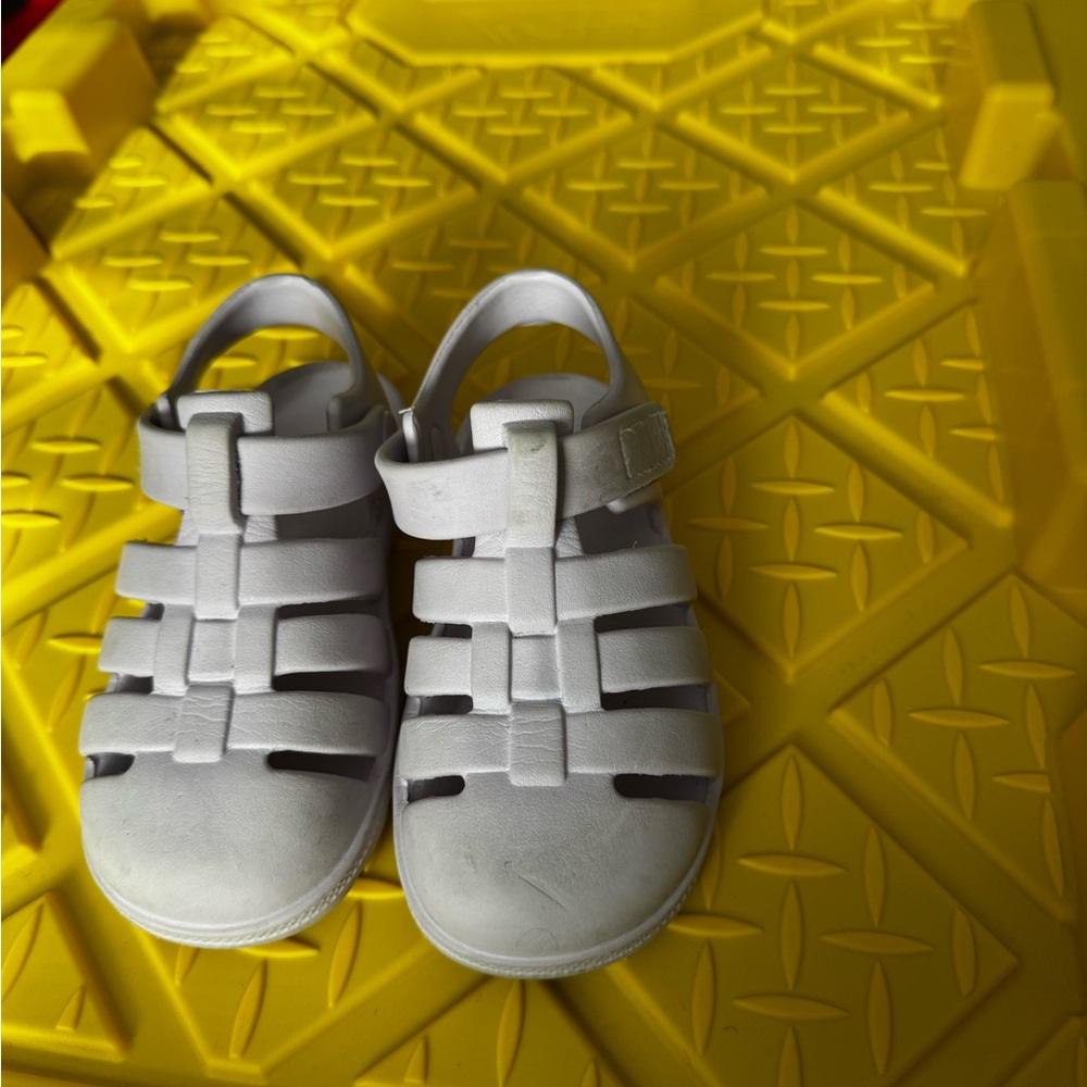 2/$5- Stride Rite Lavender Sebastian Sandals